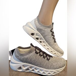 Light Gray Knit Cushioned Slip-On Women's Sneakers